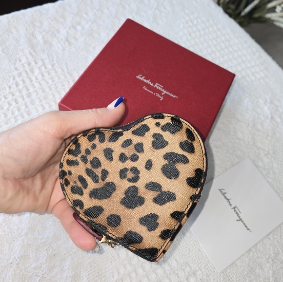 RARE Like New Salvatore Ferragamo Gancini Animal Print Leather Coin Purse - Picture 10 of 10